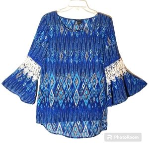 Cato women's large geometric print laced bell sleeves pullover top. 932